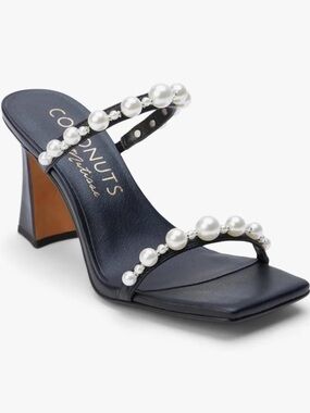 NWOT Coconuts by Matisse Black Bobbie Heel